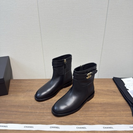 Chanel Boots For Women in 226753