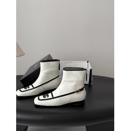 Chanel Boots For Women in 226786