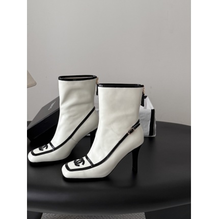 Chanel Boots For Women in 226790