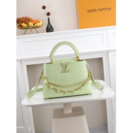 Louis Vuitton AAA Quality Handbags in 226996