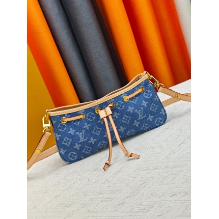Cheap Louis Vuitton AAA Quality Handbags in 227041, $70 USD- [IB227041] - Replica Louis Vuitton AAA Quality Handbags