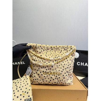 Chanel AAA quality Handbags in 227493