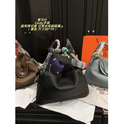 Hermes  AAA Quality Handbags in 227532