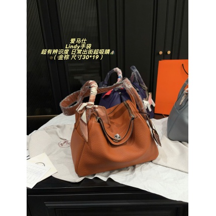 Hermes  AAA Quality Handbags in 227535
