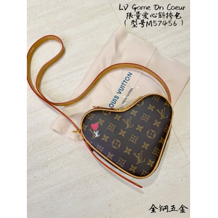 Louis Vuitton AAA Mini Shoulder Bags in 227552