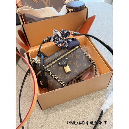 Cheap Louis Vuitton AAA quality Vanity Pouch in 227556, $80 USD- [IB227556] - Replica Louis Vuitton AAA quality Vanity Pouch