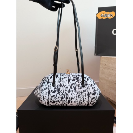 Cheap Chanel AAA quality Handbags in 227579, $110 USD- [IB227579] - Replica Chanel AAA quality Handbags