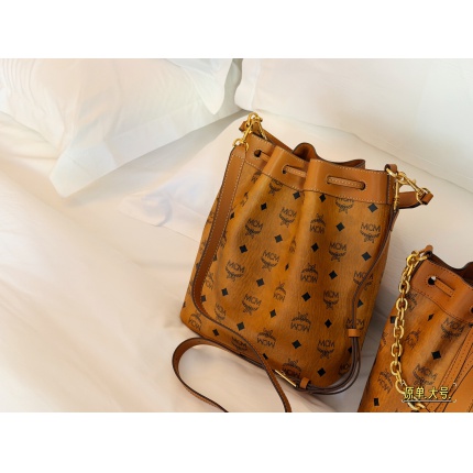 MCM aaa quality Handbags in 227965