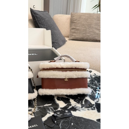 Cheap Chanel AAA quality Handbags in 227971, $110 USD- [IB227971] - Replica Chanel AAA quality Handbags