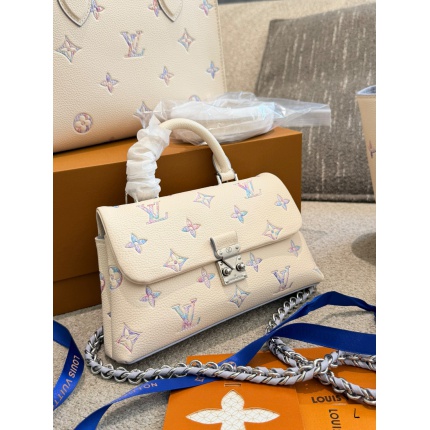 Louis Vuitton AAA Quality Handbags in 227974