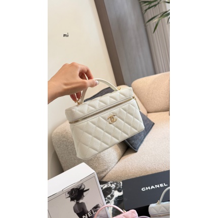 Cheap Chanel AAA quality Handbags in 228007, $60 USD- [IB228007] - Replica Chanel AAA quality Handbags