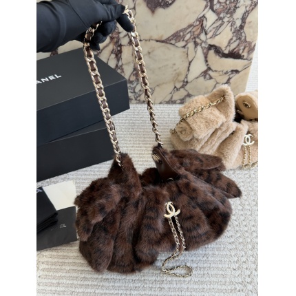 Cheap Chanel AAA quality Handbags in 228035, $70 USD- [IB228035] - Replica Chanel AAA quality Handbags