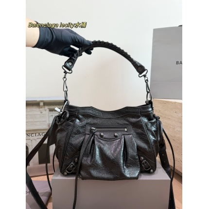 Balenciaga high quality Handbags in 228053