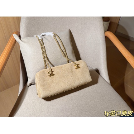 Chanel AAA quality Handbags in 228207