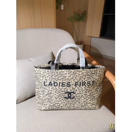 Cheap Chanel AAA quality Handbags in 228212, $70 USD- [IB228212] - Replica Chanel AAA quality Handbags