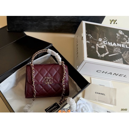 Chanel AAA quality Handbags in 228247