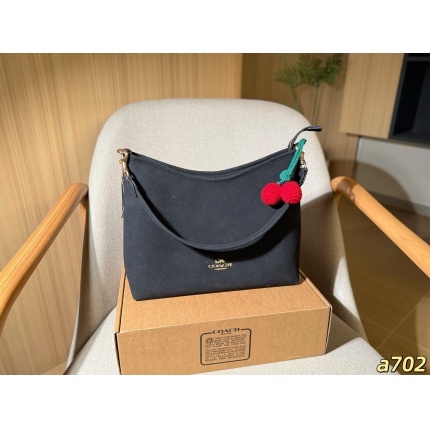 Coach Cross Bags in 228309