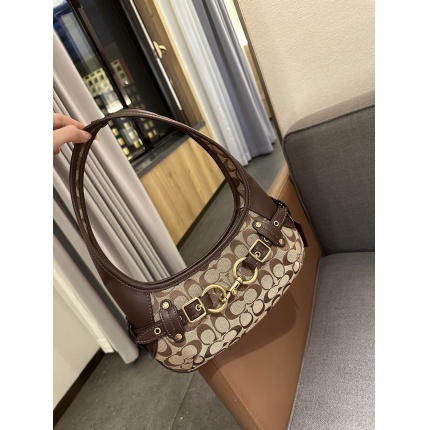 Coach Cross Bags in 228350