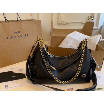 Coach Cross Bags in 228366