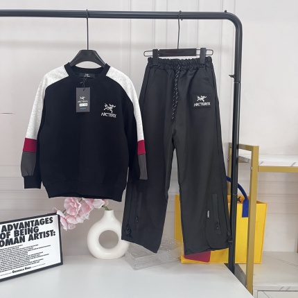 Cheap ARC TERYX Children's Tracksuits in 228638, $60 USD- [IB228638] - Replica Tracksuits
