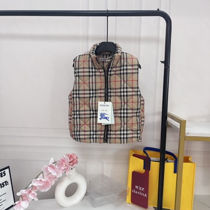 Burberry children's down jacket in 228639