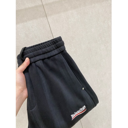 Balenciaga Pants in 228676