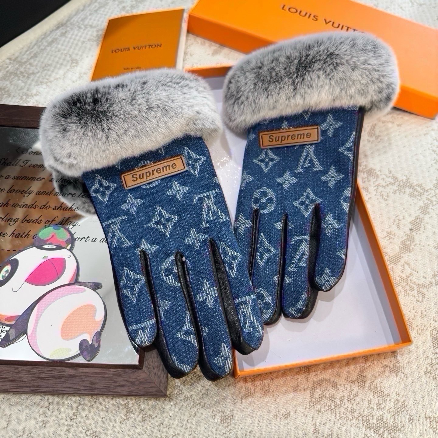 Cheap Gloves in 220536, $45 USD- [IB220536] - Replica Gloves