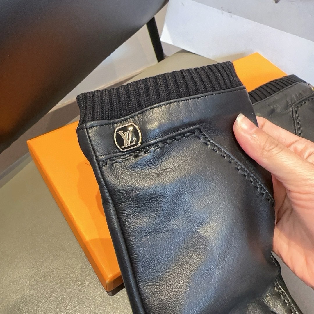 Cheap Gloves in 220556, $45 USD- [IB220556] - Replica Gloves
