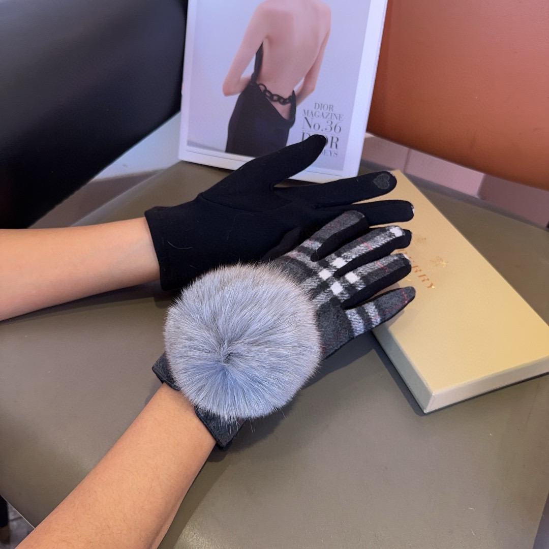 Cheap Gloves in 220563, $45 USD- [IB220563] - Replica Gloves