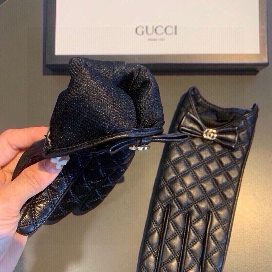 Cheap Gloves in 220567, $45 USD- [IB220567] - Replica Gloves