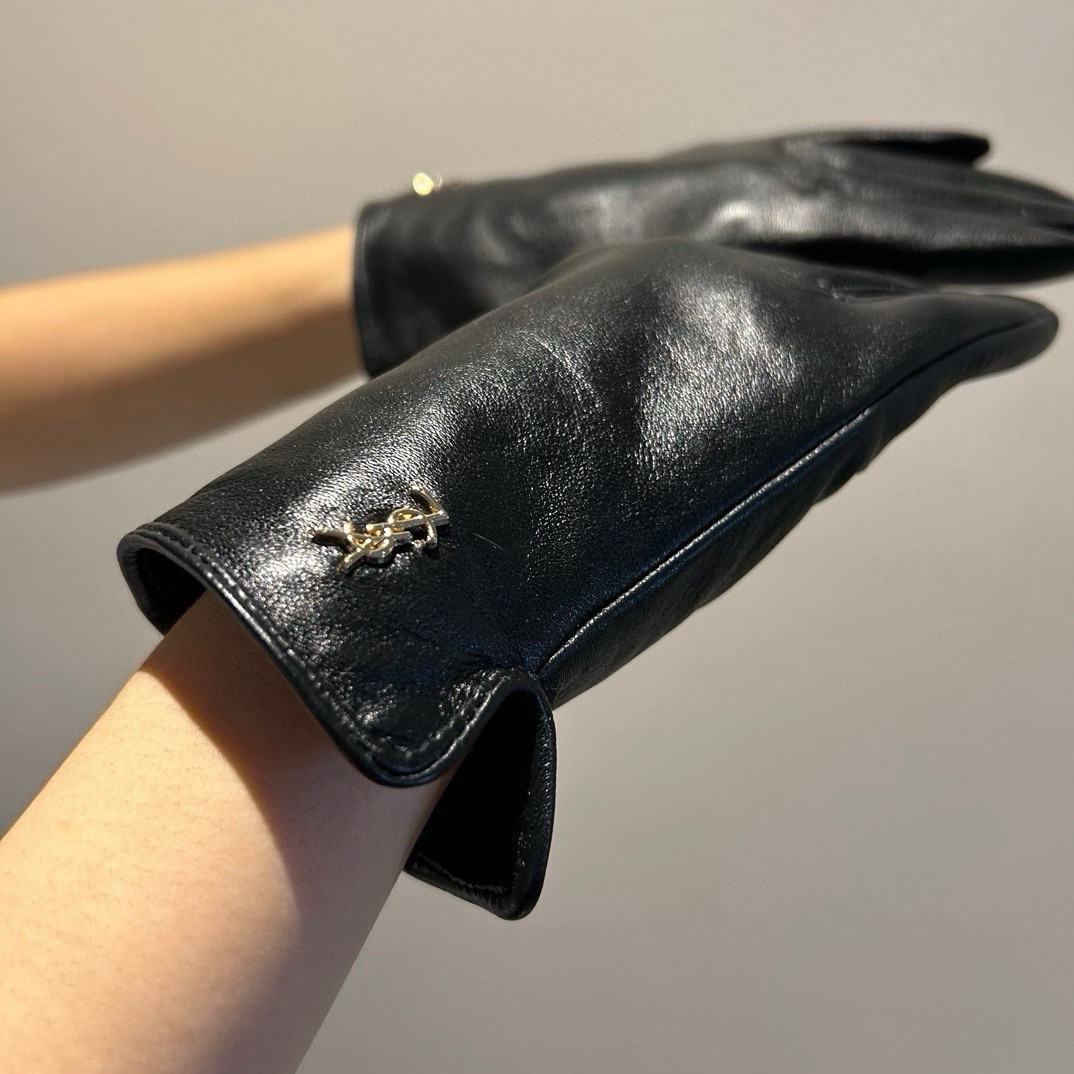 Cheap Gloves in 220574, $45 USD- [IB220574] - Replica Gloves