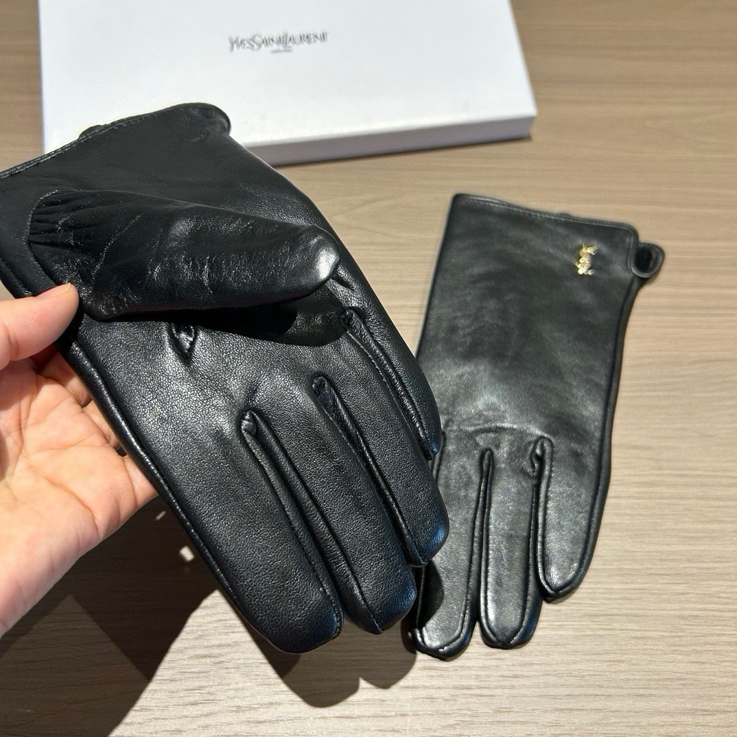 Cheap Gloves in 220574, $45 USD- [IB220574] - Replica Gloves