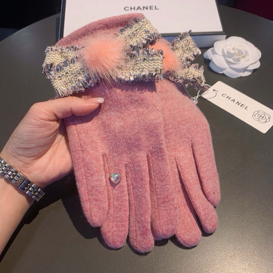 Cheap Gloves in 220577, $45 USD- [IB220577] - Replica Gloves