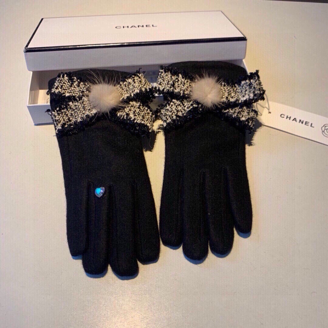 Cheap Gloves in 220579, $45 USD- [IB220579] - Replica Gloves