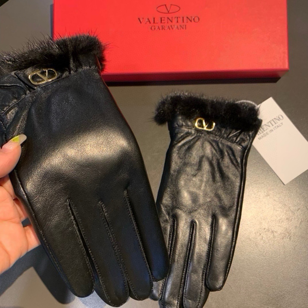 Cheap Gloves in 220583, $45 USD- [IB220583] - Replica Gloves
