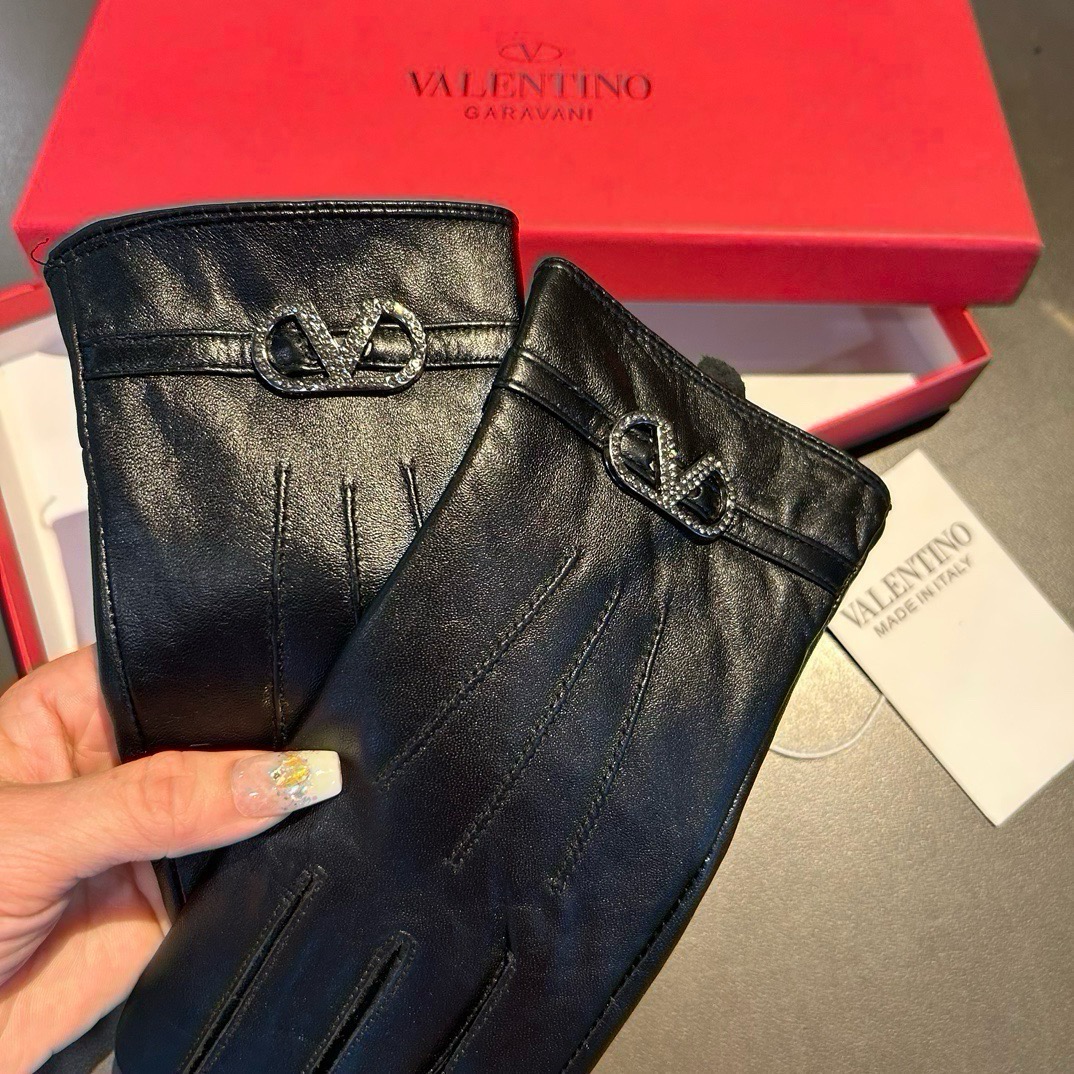 Cheap Gloves in 220584, $45 USD- [IB220584] - Replica Gloves