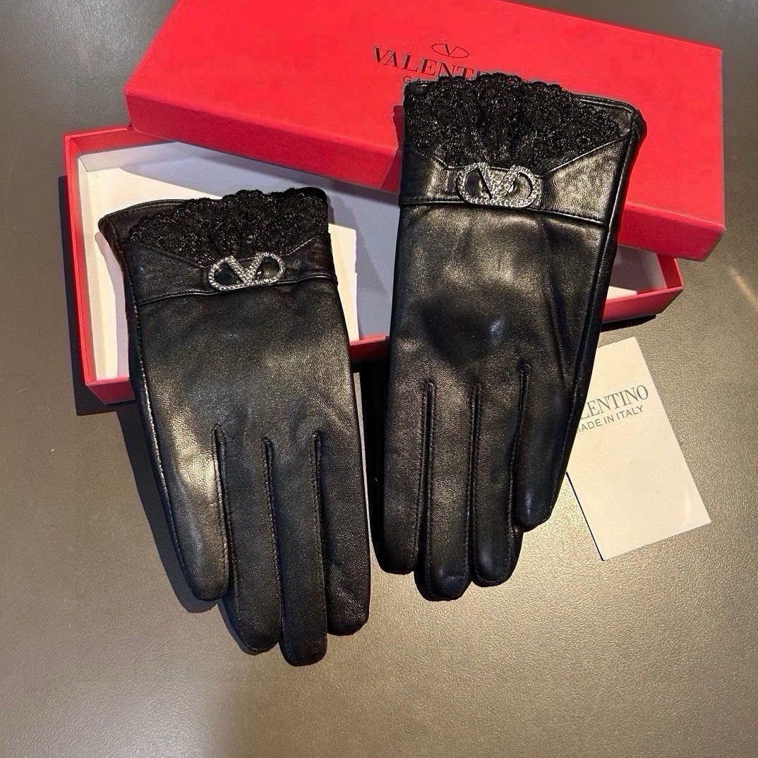 Cheap Gloves in 220587, $45 USD- [IB220587] - Replica Gloves