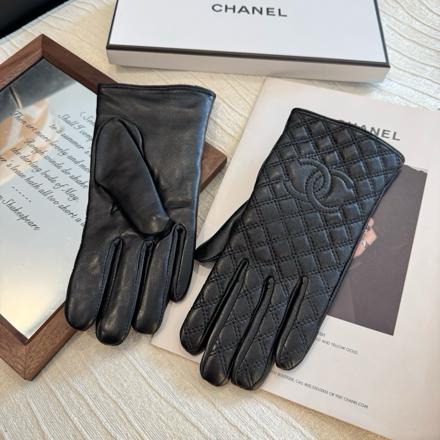 Cheap Gloves in 220593, $45 USD- [IB220593] - Replica Gloves