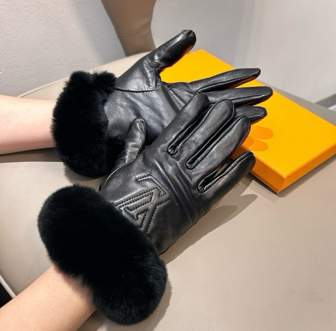 Cheap Gloves in 220597, $45 USD- [IB220597] - Replica Gloves