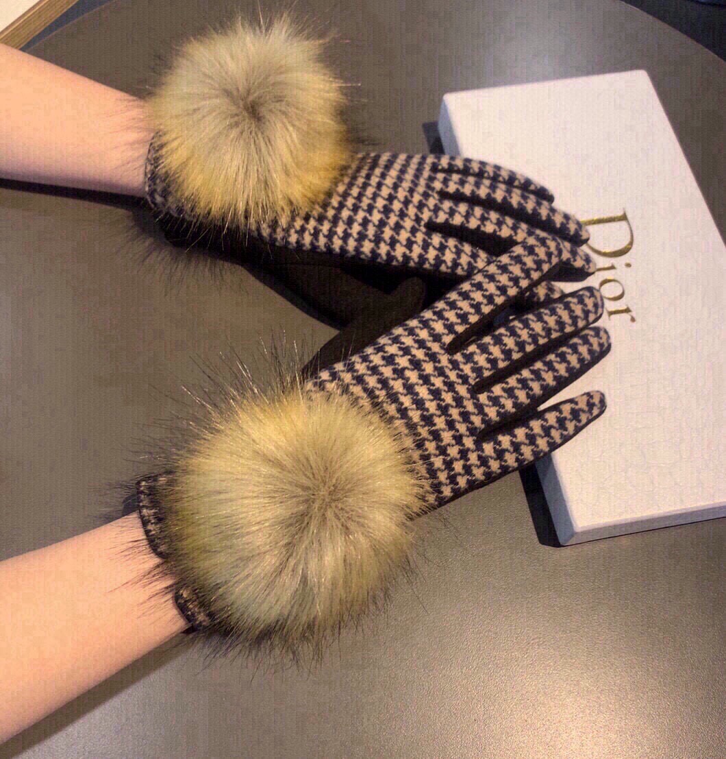 Cheap Gloves in 220615, $45 USD- [IB220615] - Replica Gloves