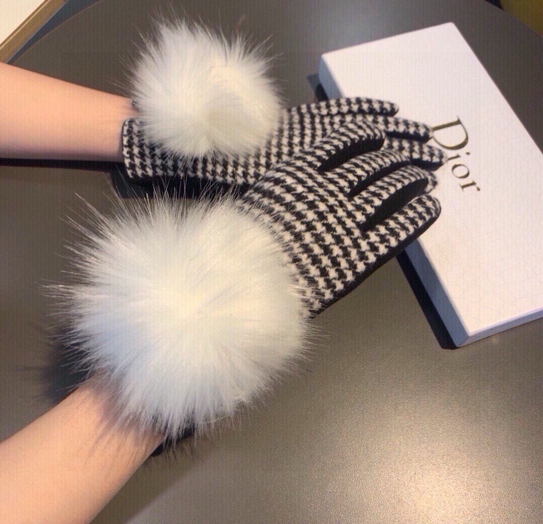 Cheap Gloves in 220616, $45 USD- [IB220616] - Replica Gloves