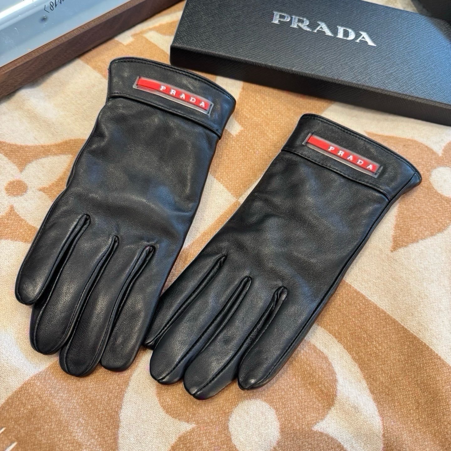 Cheap Gloves in 220623, $45 USD- [IB220623] - Replica Gloves