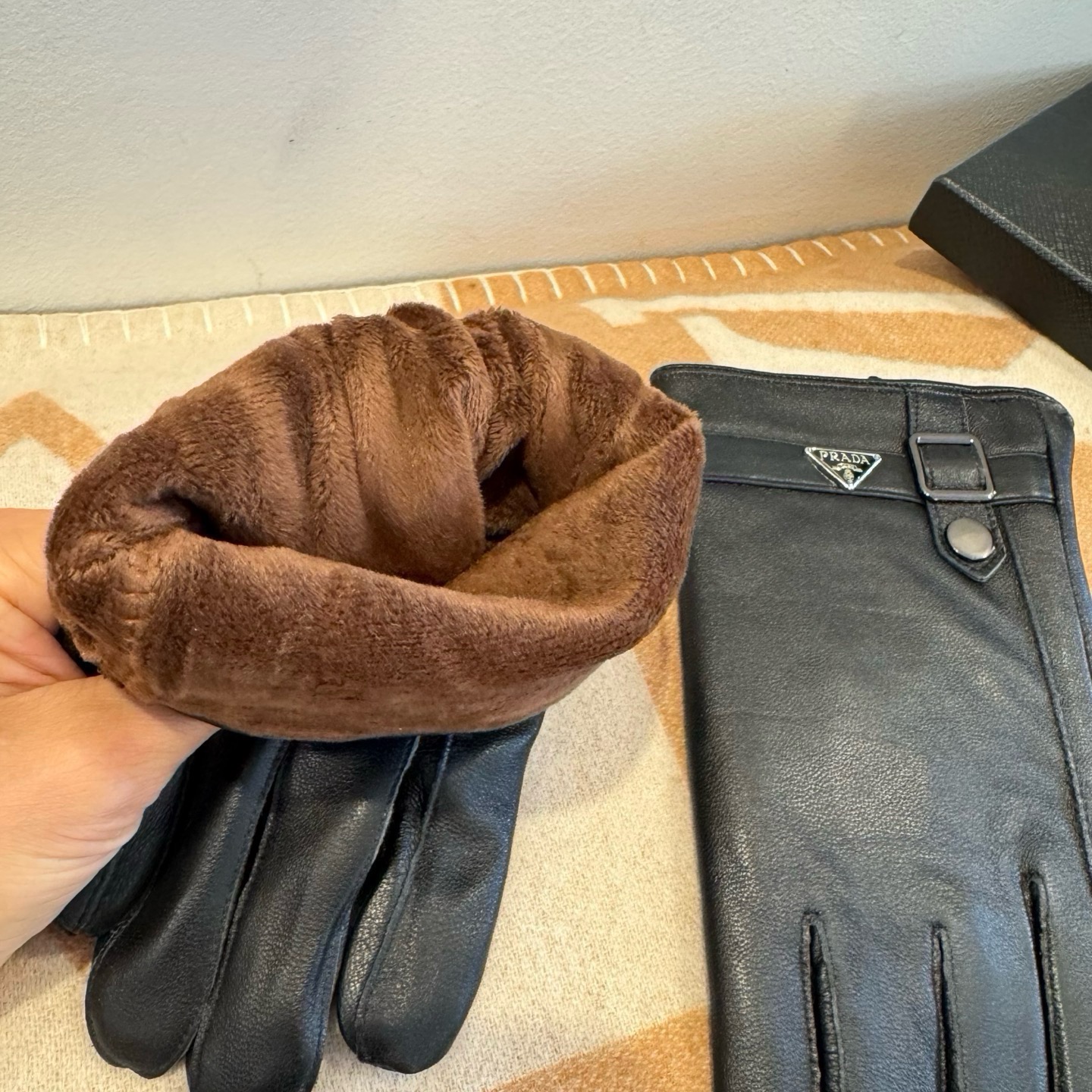 Cheap Gloves in 220627, $45 USD- [IB220627] - Replica Gloves