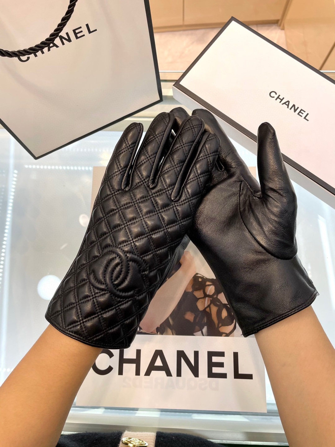 Cheap Gloves in 220639, $45 USD- [IB220639] - Replica Gloves