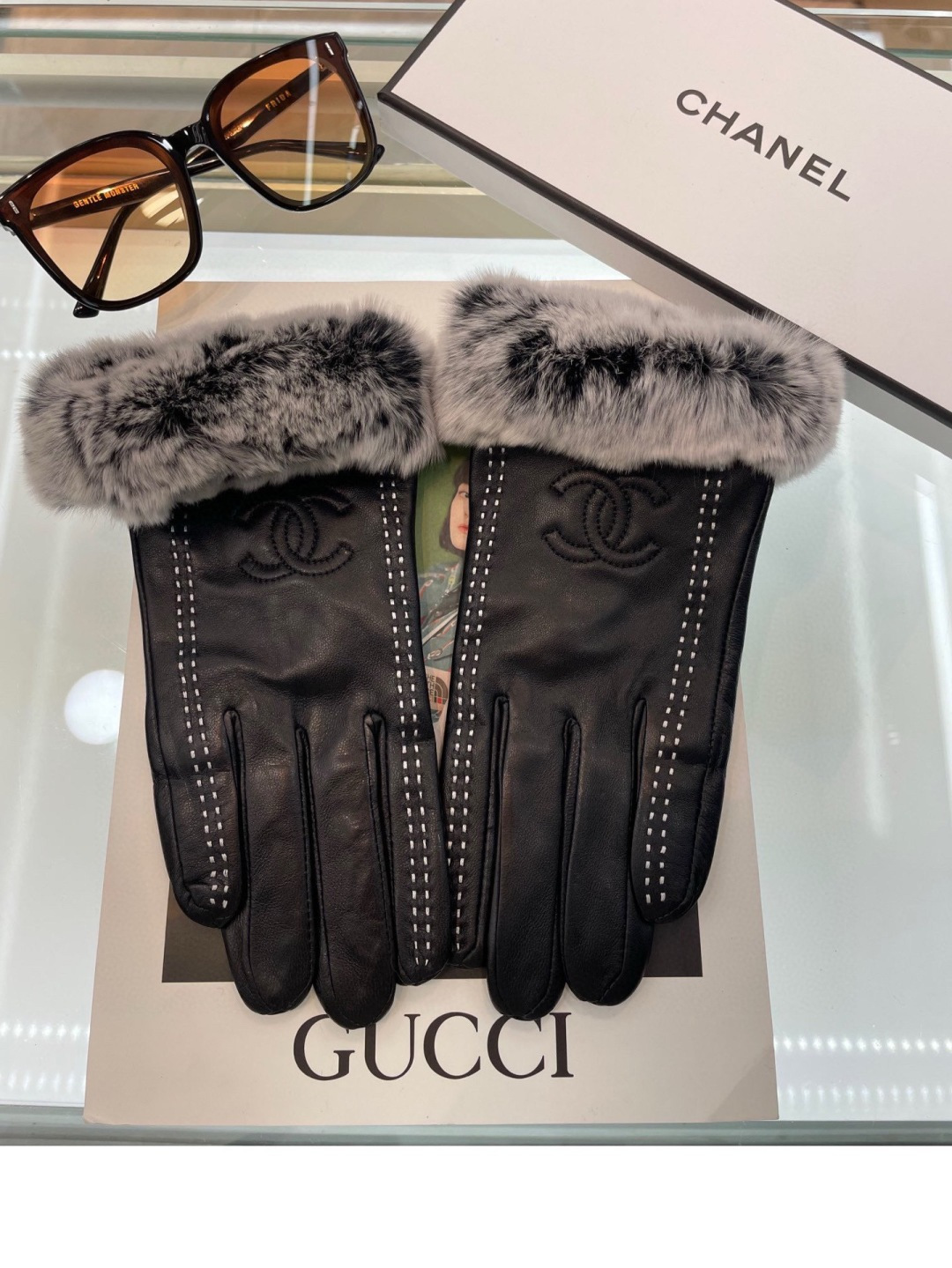 Cheap Gloves in 220640, $45 USD- [IB220640] - Replica Gloves