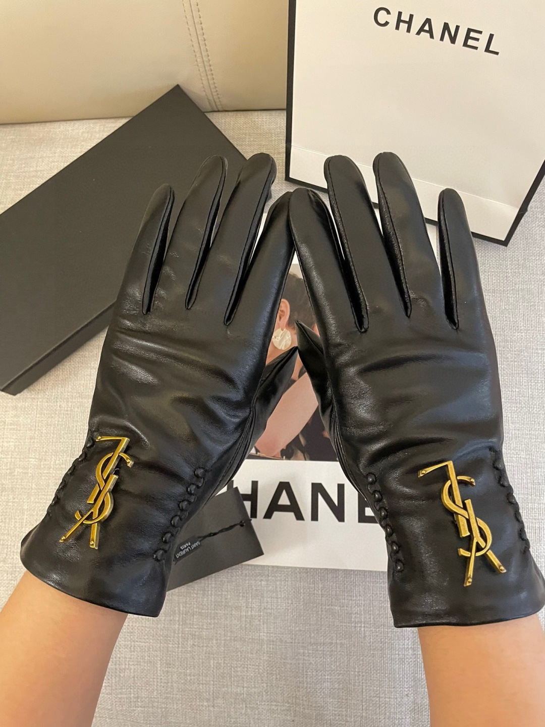 Cheap Gloves in 220641, $45 USD- [IB220641] - Replica Gloves