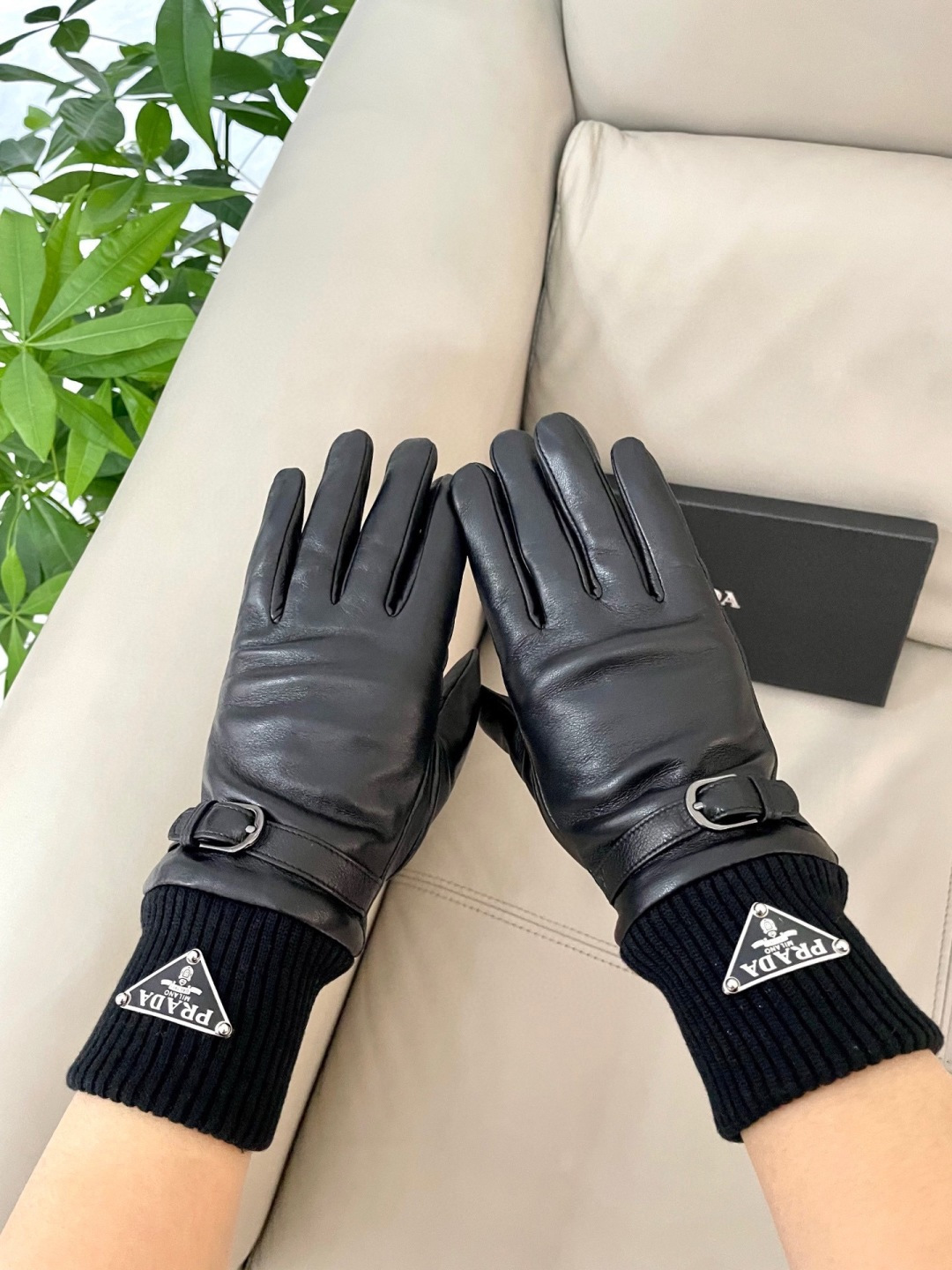 Cheap Gloves in 220644, $45 USD- [IB220644] - Replica Gloves
