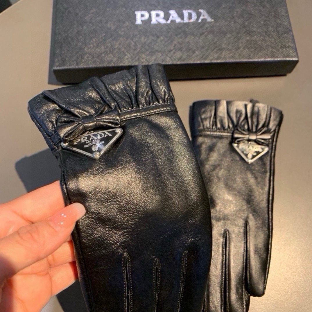 Cheap Gloves in 220648, $45 USD- [IB220648] - Replica Gloves