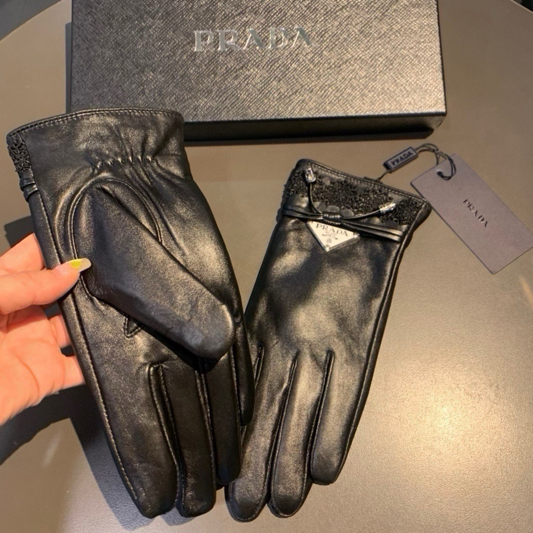 Cheap Gloves in 220650, $45 USD- [IB220650] - Replica Gloves