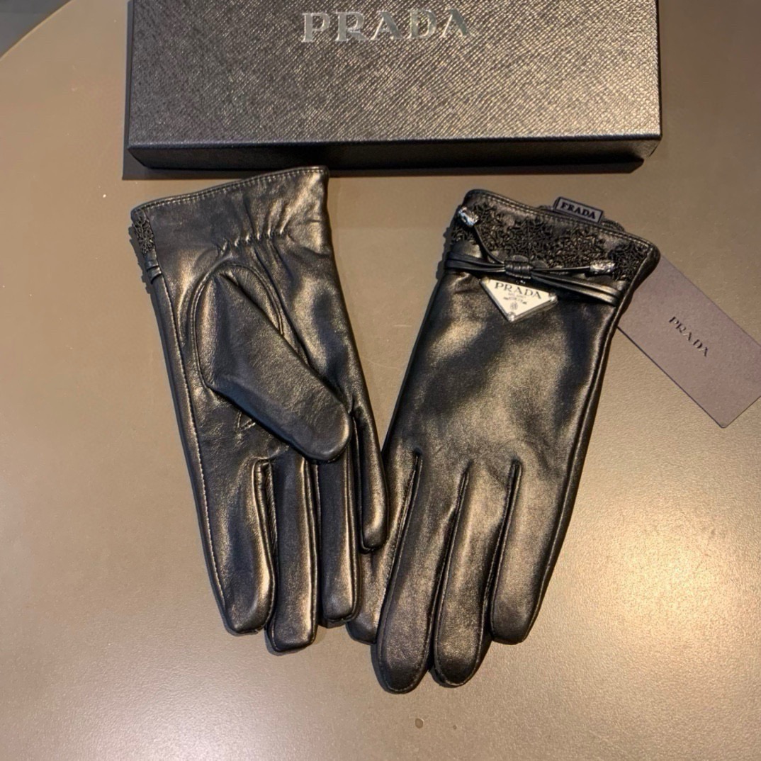 Cheap Gloves in 220650, $45 USD- [IB220650] - Replica Gloves